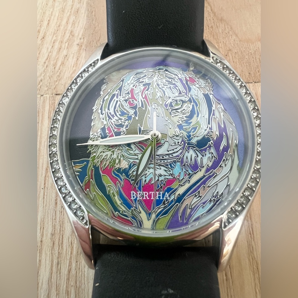 Bertha ladies silver tone colorful tiger black leather watch NEW BATTERY